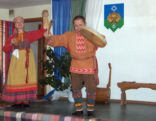 Le chamanisme est une source d'inspiration de certains artistes "ethno rock", comme ici Mikhaïl Bourdine.